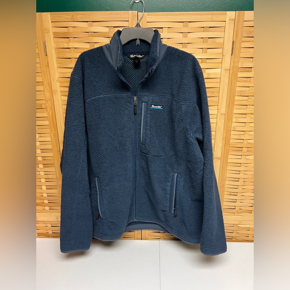 Moosejaw men’s fleece jacket